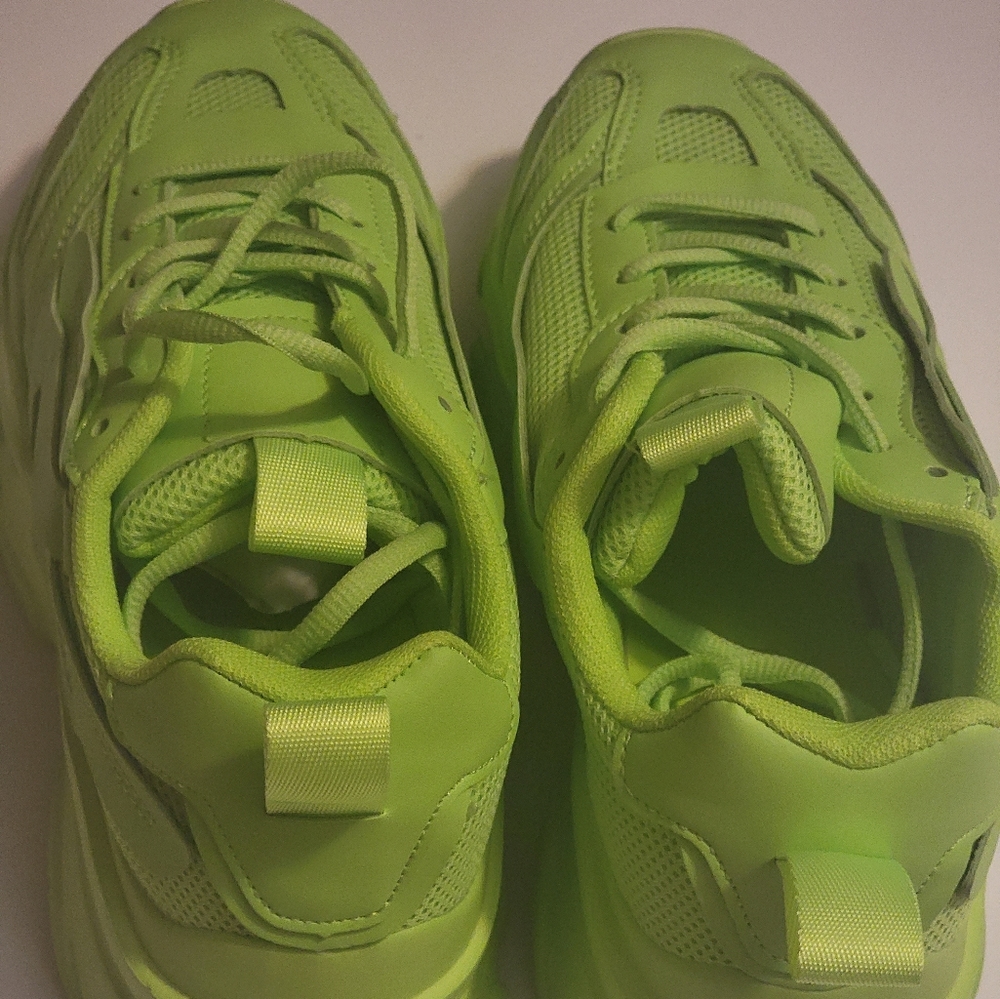 CloudaiR size 6 new